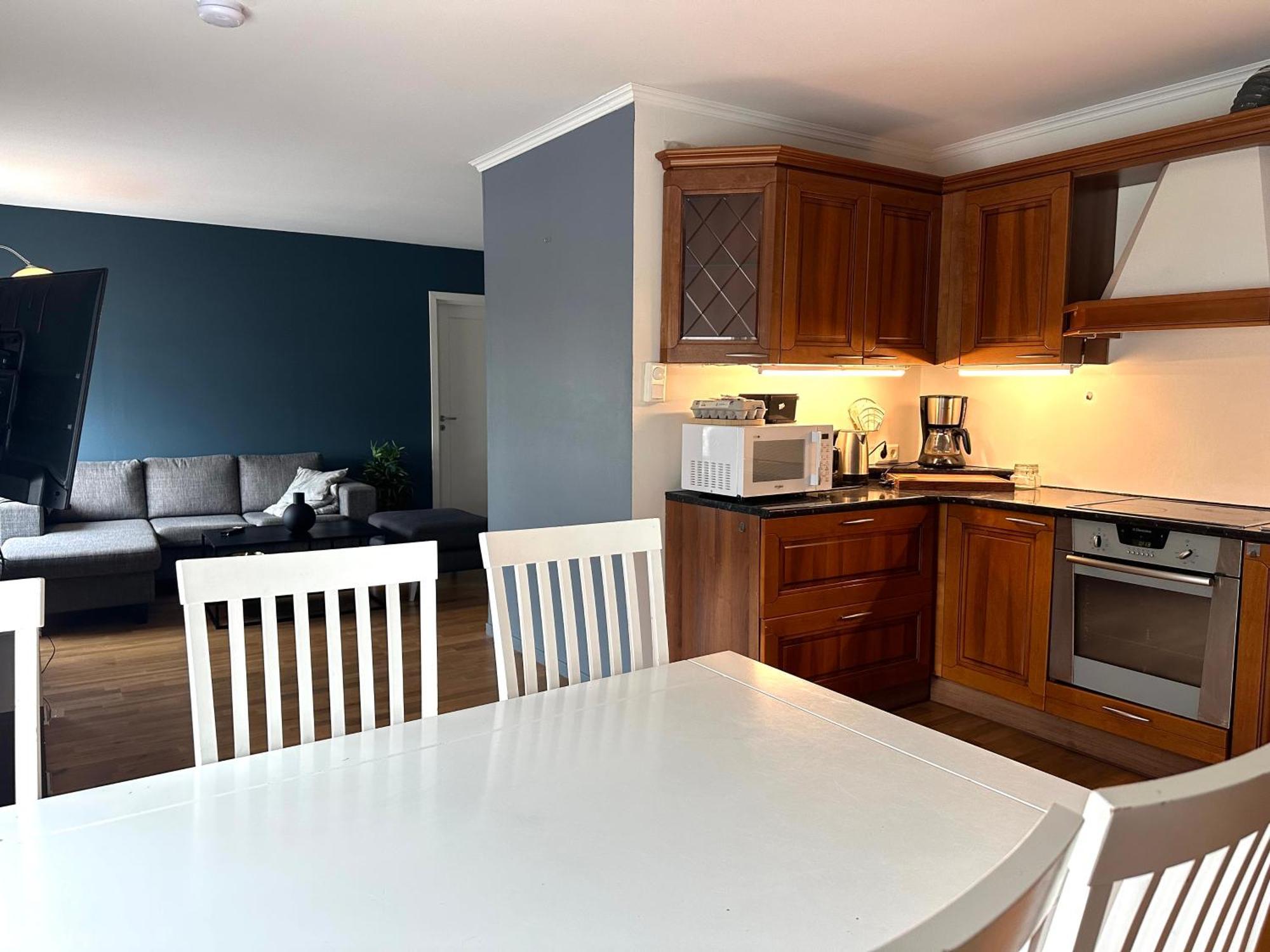 Urban - Spacious And Luminous 100 M2 Urban Flat With 3 Large Bedrooms Appartement Ålesund