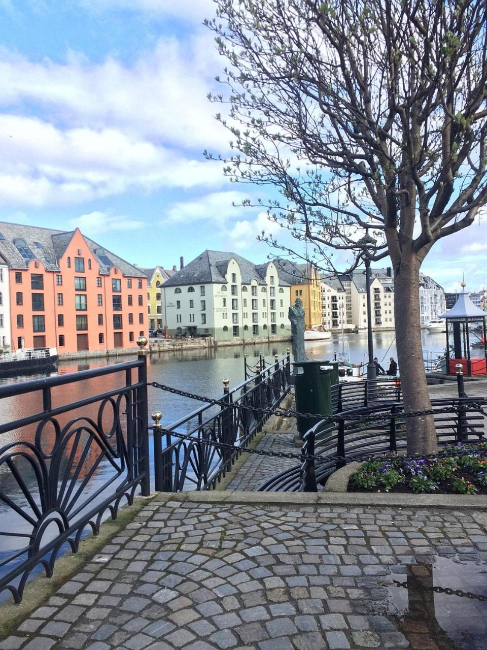 Appartement Urban - Spacious And Luminous 100 M2 Urban Flat With 3 Large Bedrooms Ålesund